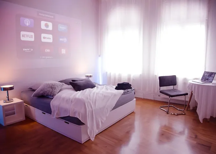 Huge Apartment With Home Cinema And Kitchen In Friedrichshain