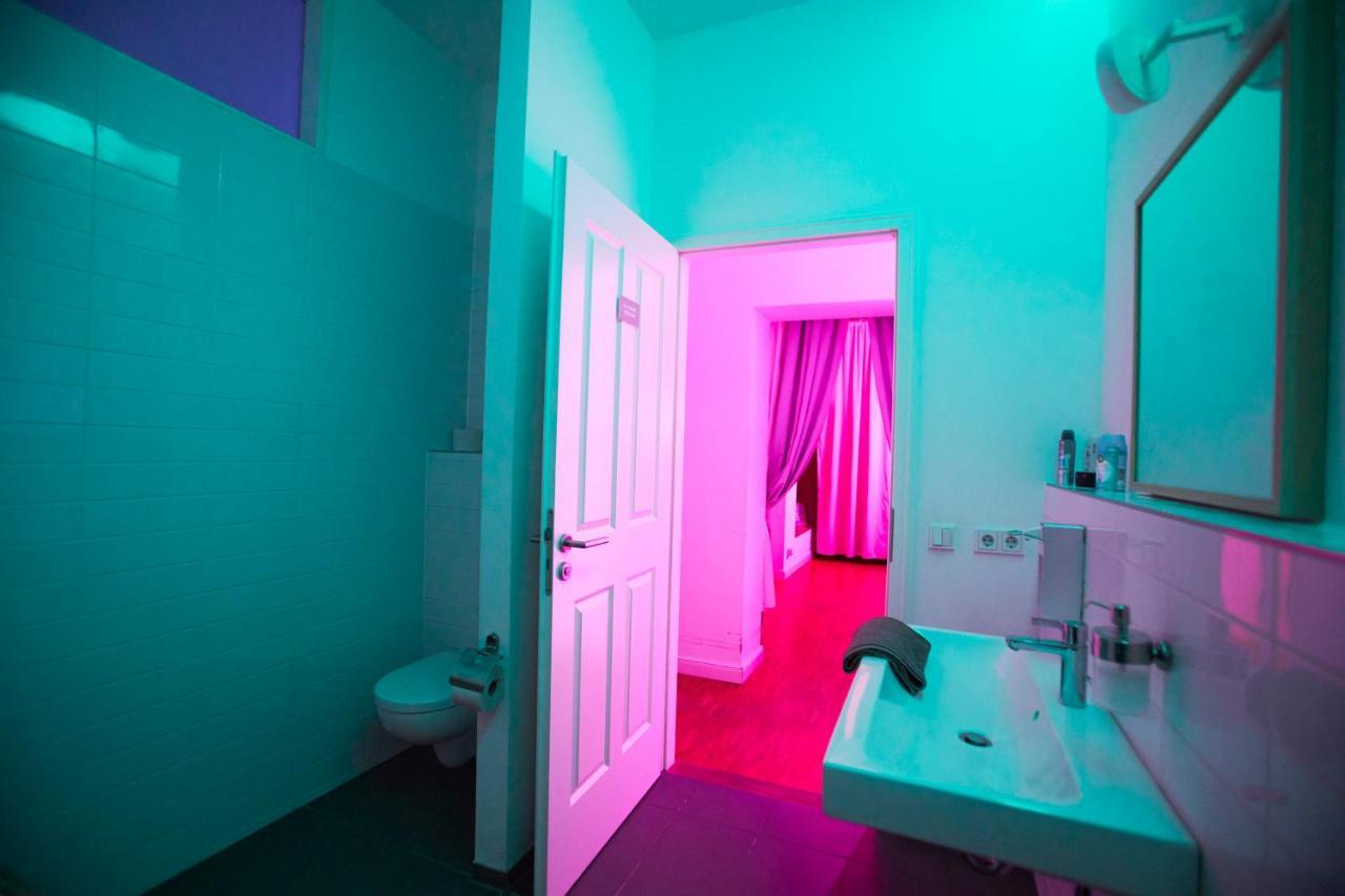 Huge With Cinema And Kitchen In Friedrichshain Lejlighed *